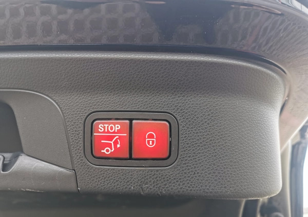 Mercedes-Benz GLC cena 164900 przebieg: 73000, rok produkcji 2018 z Słupsk małe 781